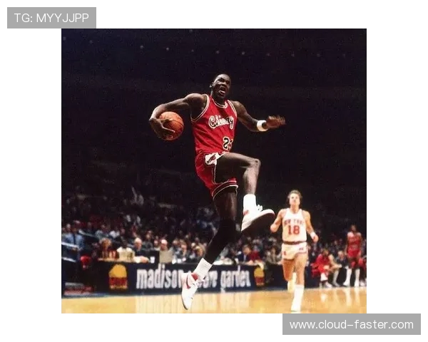 乔丹传奇:从篮球场上的巨星到全球文化的象征与影响力分析 乔丹传奇:从篮球场上的巨星到全球文化的象征与影响力分析