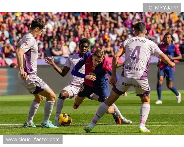 巴萨迎战富恩拉夫力争主场全取三分展现强大实力 巴萨迎战富恩拉夫力争主场全取三分展现强大实力